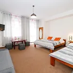 Aksamit בית אירוח קרפאז'