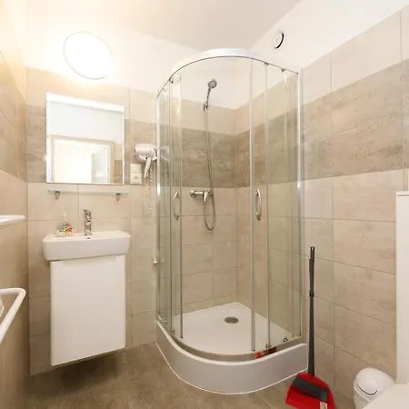 Aksamit Проживание в семье